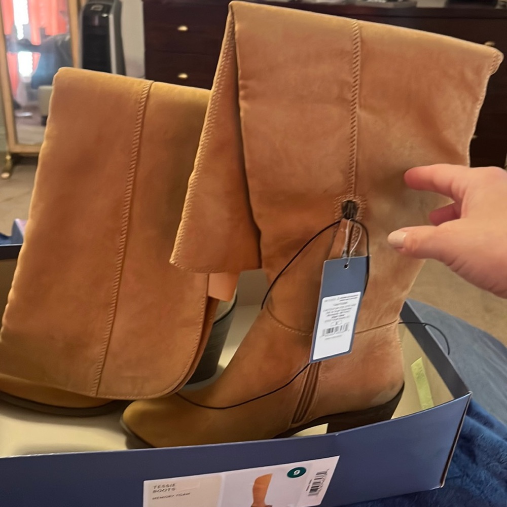 Over the Knee suede-like boots